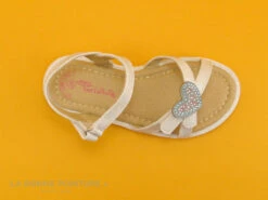 Wipop YOEUR - Blanc - Coeurs Strass - Sandale Fille 6 Wipop YOEUR - Blanc - Coeurs Strass - Sandale Fille -France Chaussure Soldes 2024 cd24607c73b9e66c561f35ea11d5d5ef img 3687.jpg 121679