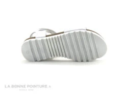 Bopy EVALNA Blanc - Argent 2 Brides Velcro - Fleur - Sandale Fille -France Chaussure Soldes 2024 cd24607c73b9e66c561f35ea11d5d5ef img 5589.jpg 135178