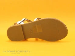 LPB BIANKA Blanc - Sandale Blanche Fille -France Chaussure Soldes 2024 cd24607c73b9e66c561f35ea11d5d5ef img 8923.jpg 158698